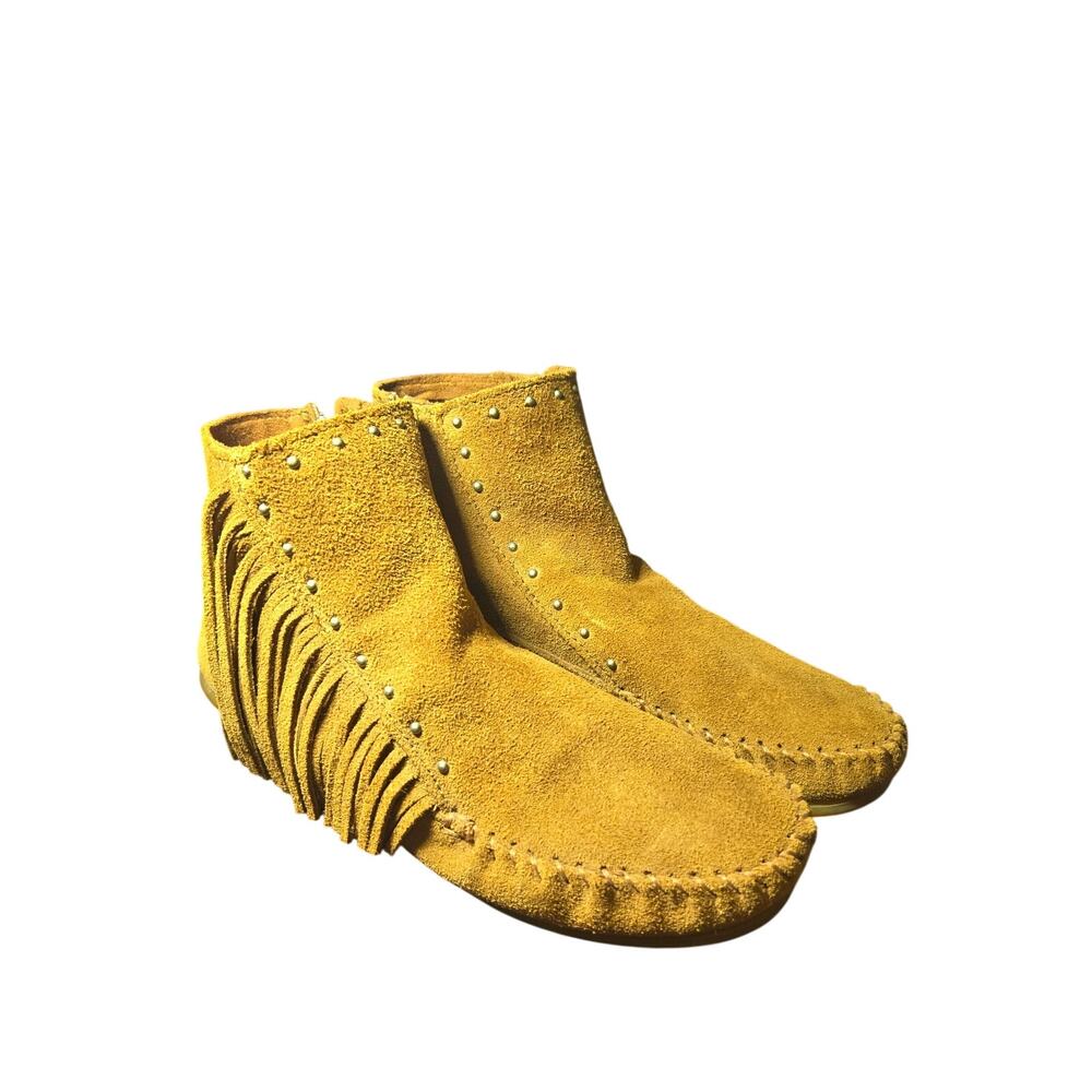 Minnetonka Suede Fringe Moccasin Ankle Boots 8.5